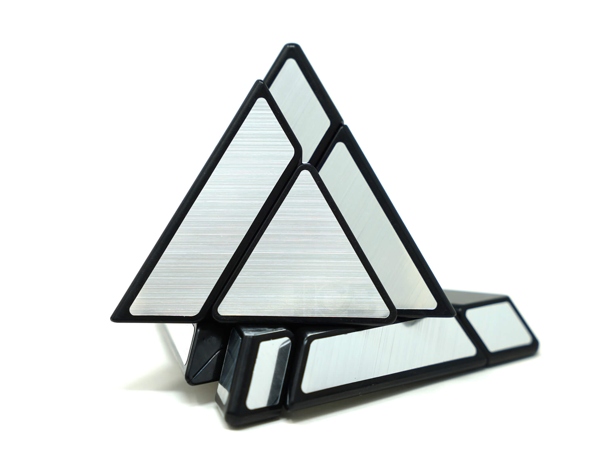 Embalagem do Mirror Blocks Pyraminx SengSo com o cubo ao lado