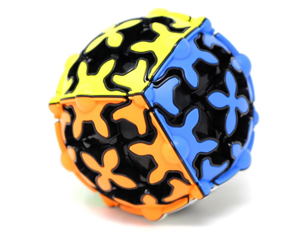 Gear Ball QiYi e chave de fenda incluída na embalagem
