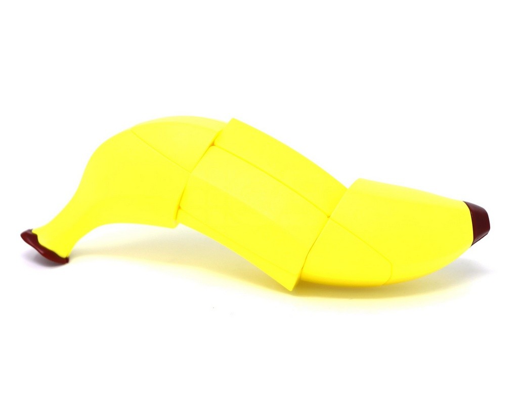 Banana 2x2x3 Fanxin com as camadas giradas, mostrando o mecanismo 2x2x3 em ação