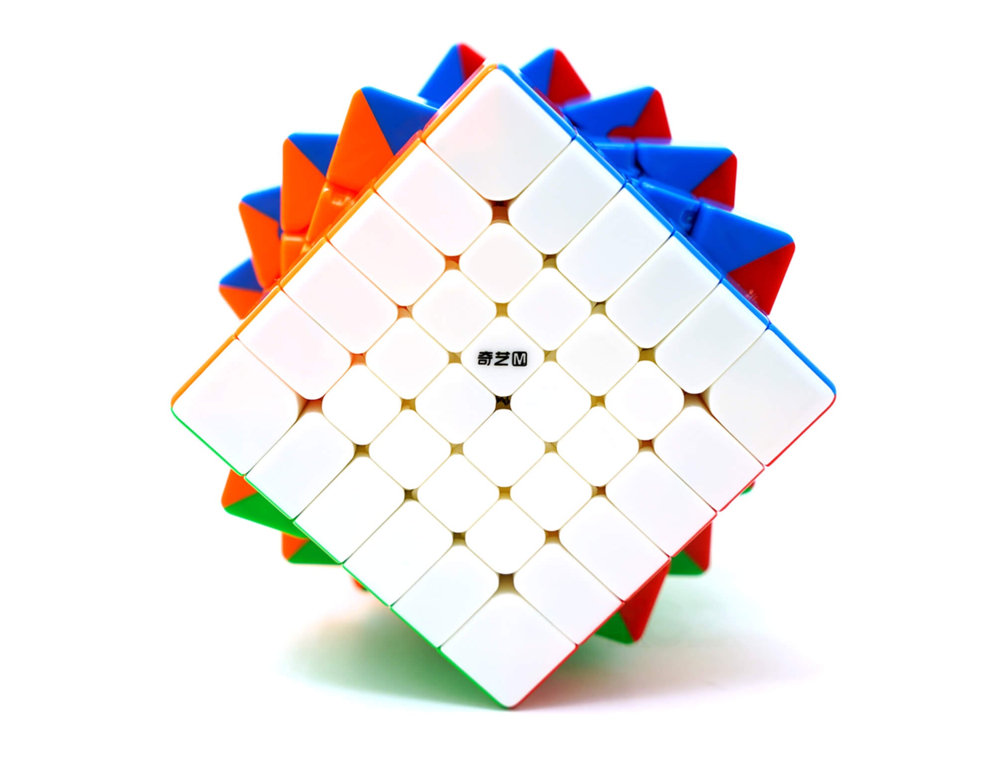 Cubo Mágico 6x6 QiYi Warrior — ângulo lateral mostrando as camadas
