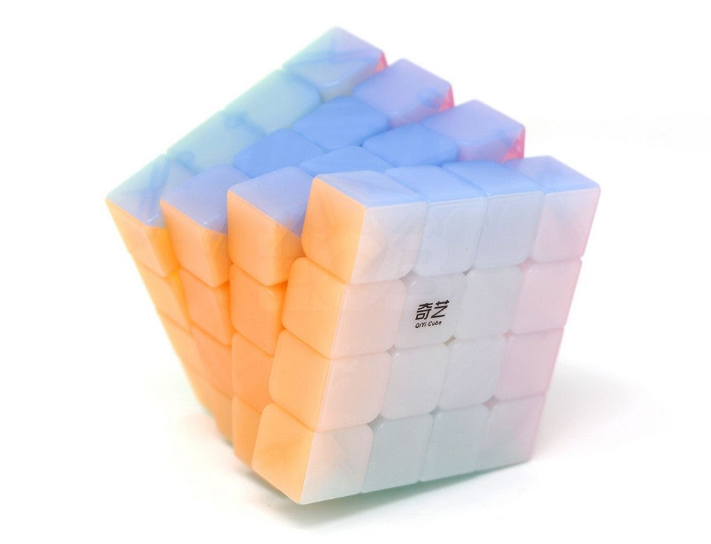 Cubo Mágico 4x4 QiYi QiYuan Jelly com giro parcial exibindo estrutura interna e peças coloridas
