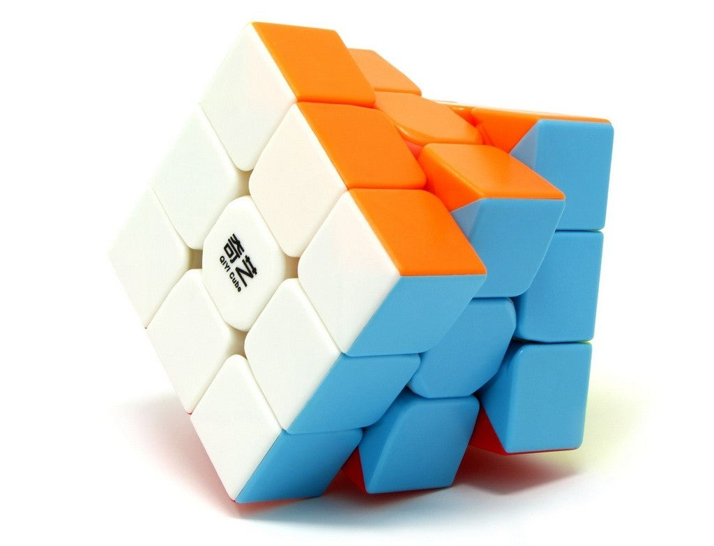 Embalagem do Cubo Mágico 3x3 QiYi Warrior S com identificação do modelo