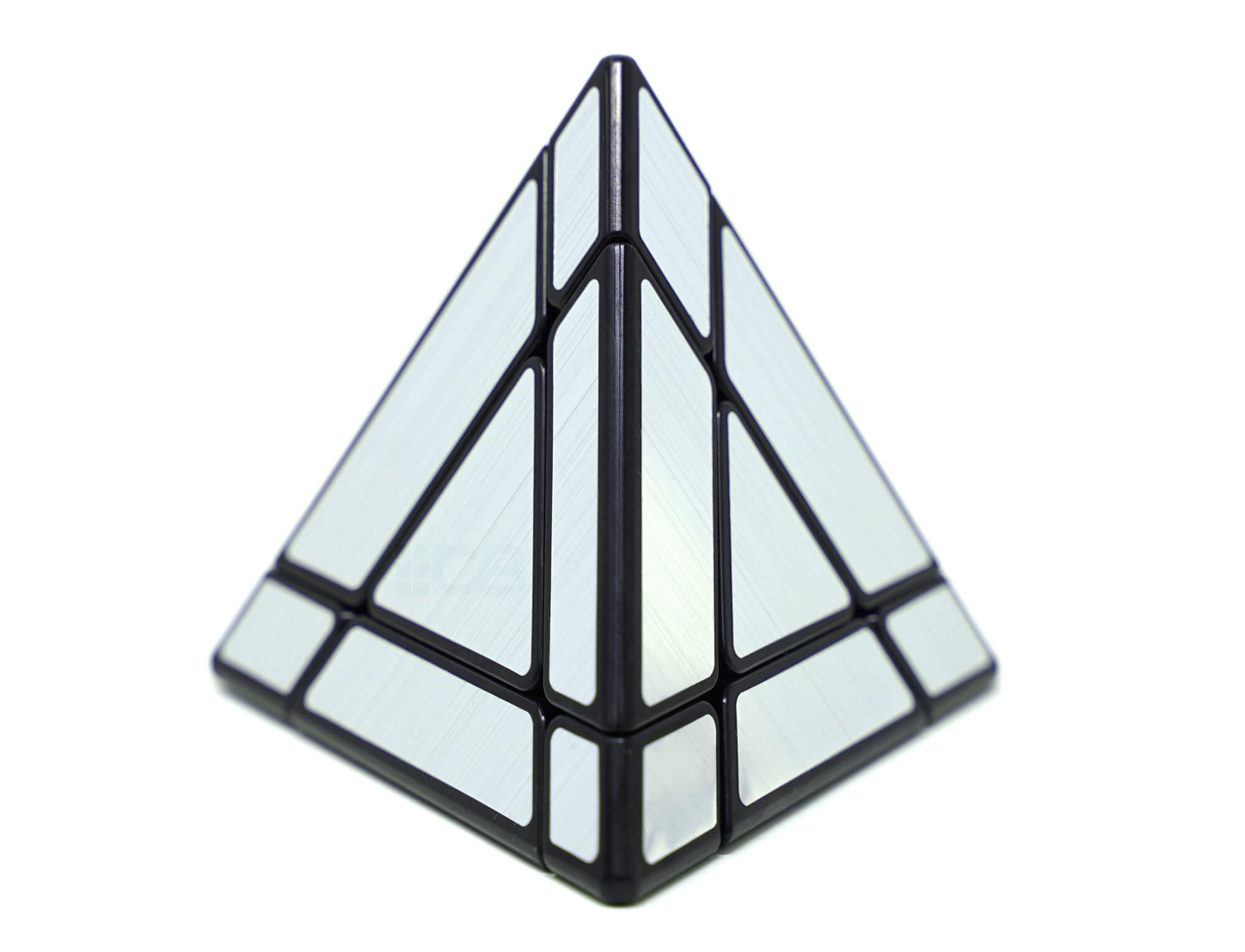 Comparação de posição resolvida e embaralhada do Mirror Blocks Pyraminx SengSo