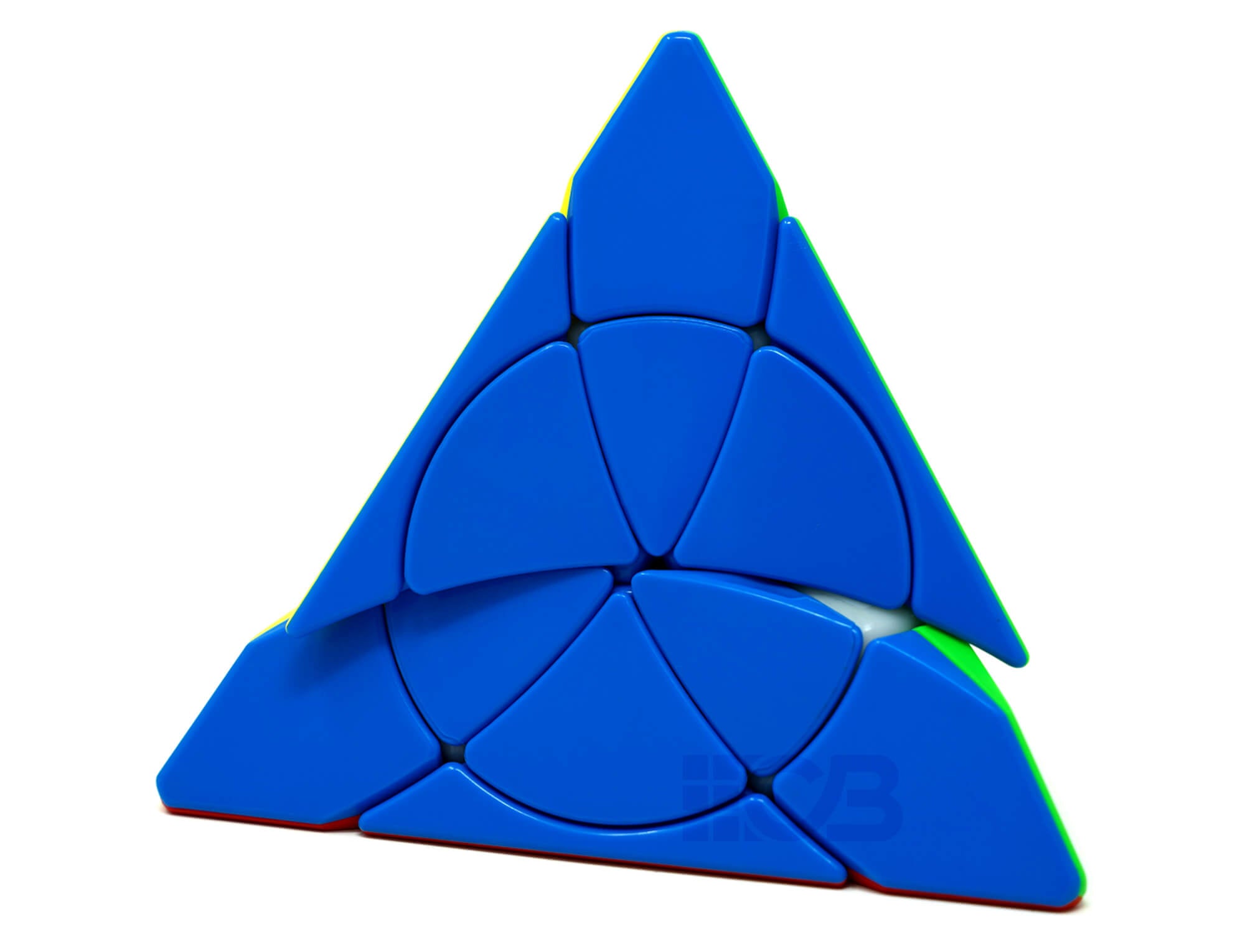 Vista lateral do Pyraminx Petal YJ stickerless destacando a geometria triangular e os elementos rotativos