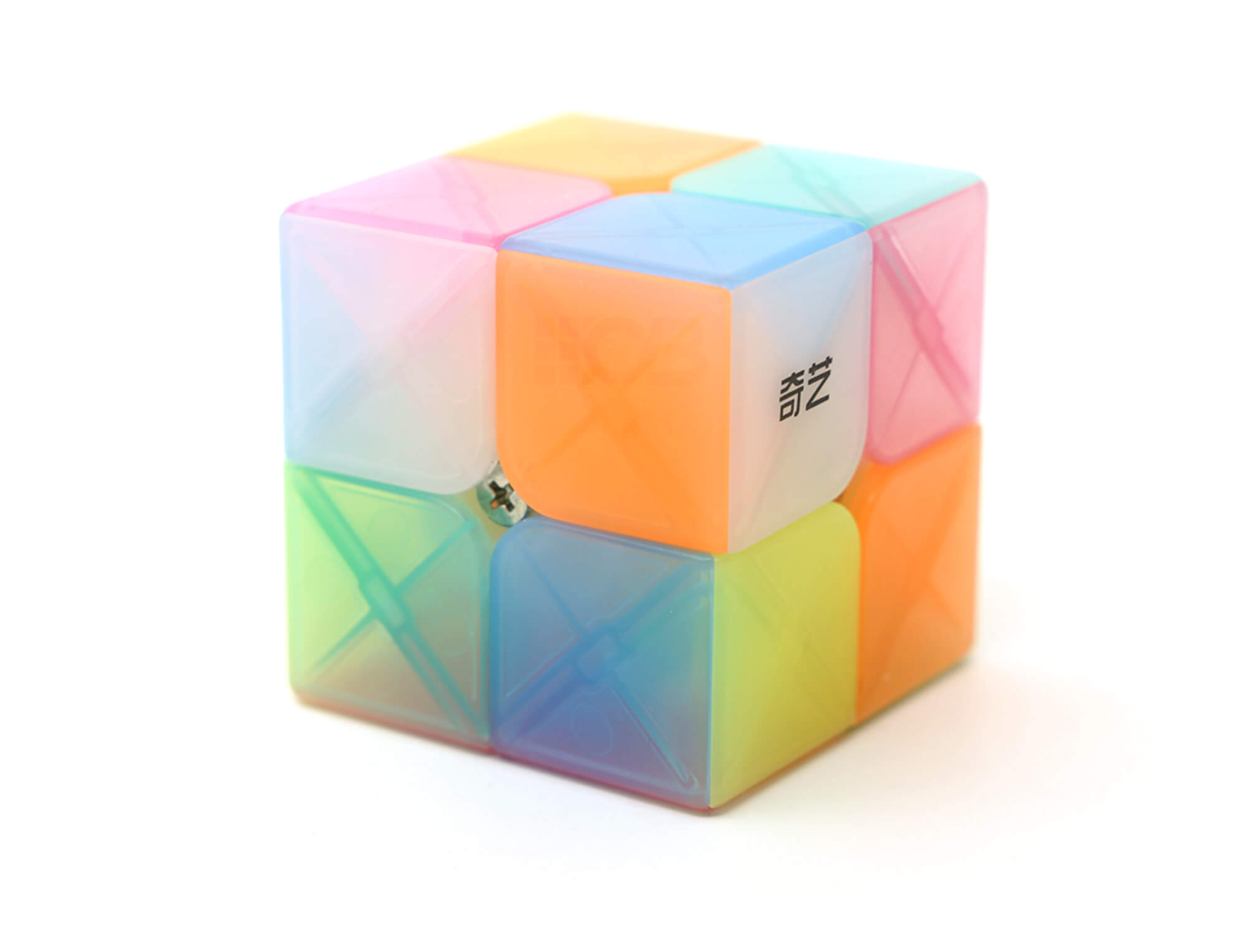 QiYi QiDi S Jelly 2x2 resolvido em ângulo frontal destacando o acabamento jelly