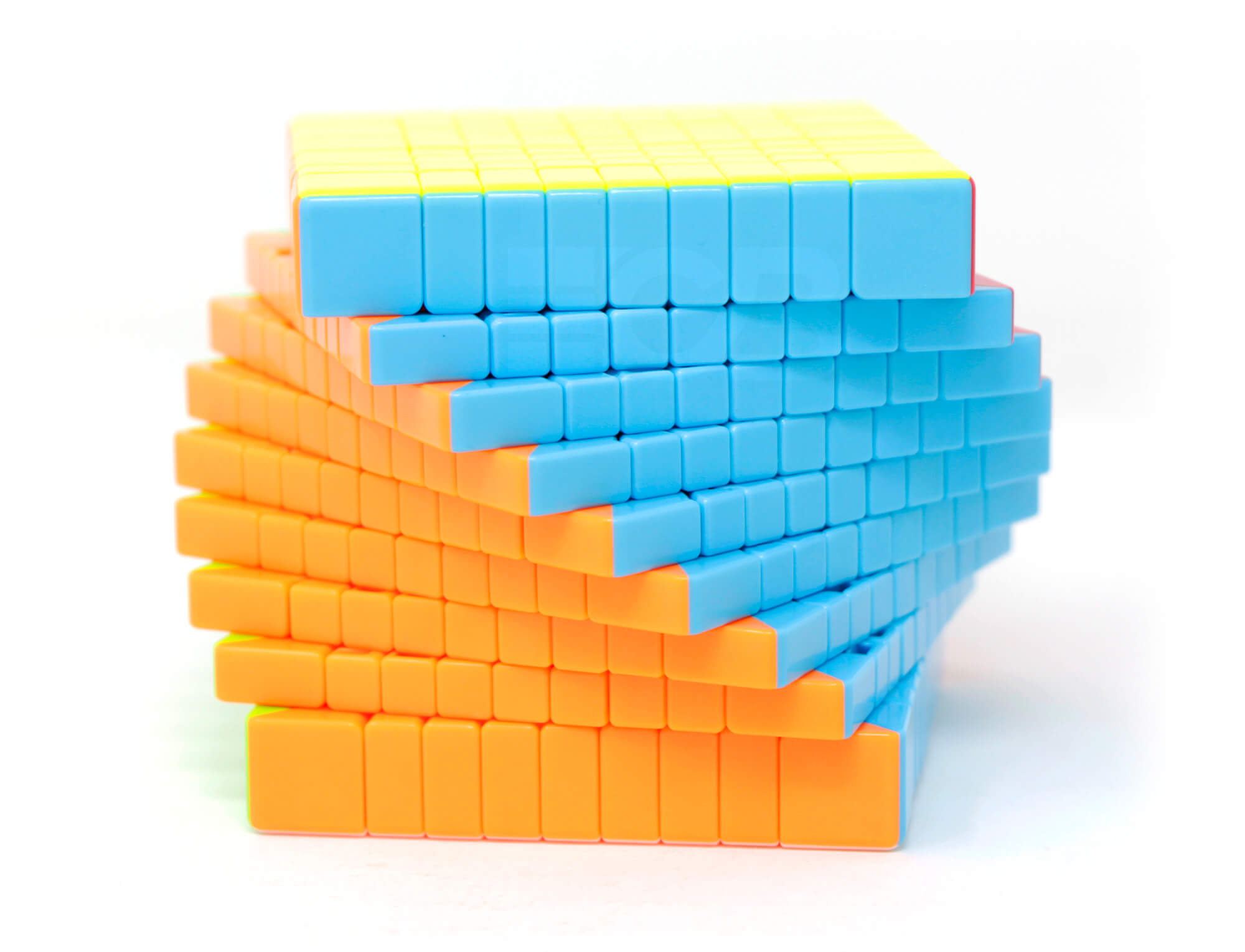 Cubo Mágico 9x9 QiYi com uma camada girada, evidenciando o mecanismo interno
