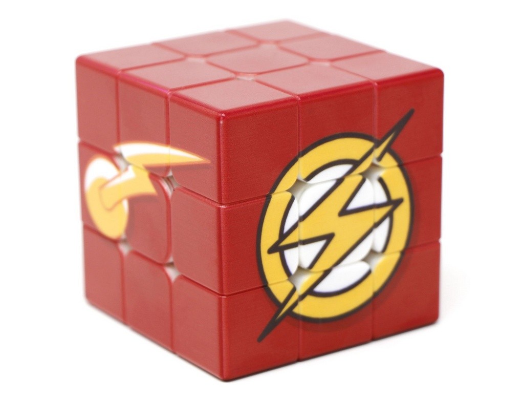 Cubo Mágico Flash Vinci Cube em ângulo lateral mostrando todas as faces personalizadas