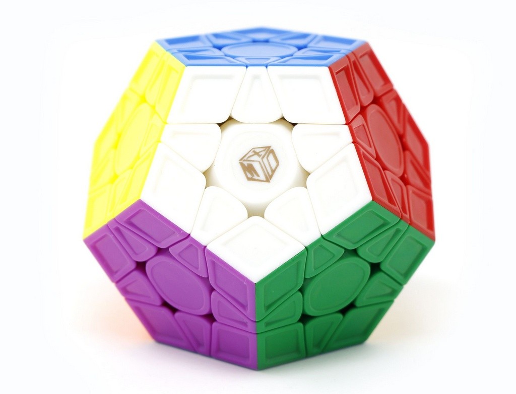 Megaminx QiYi Galaxy V2L visto de cima destacando o acabamento stickerless e os detalhes das peças