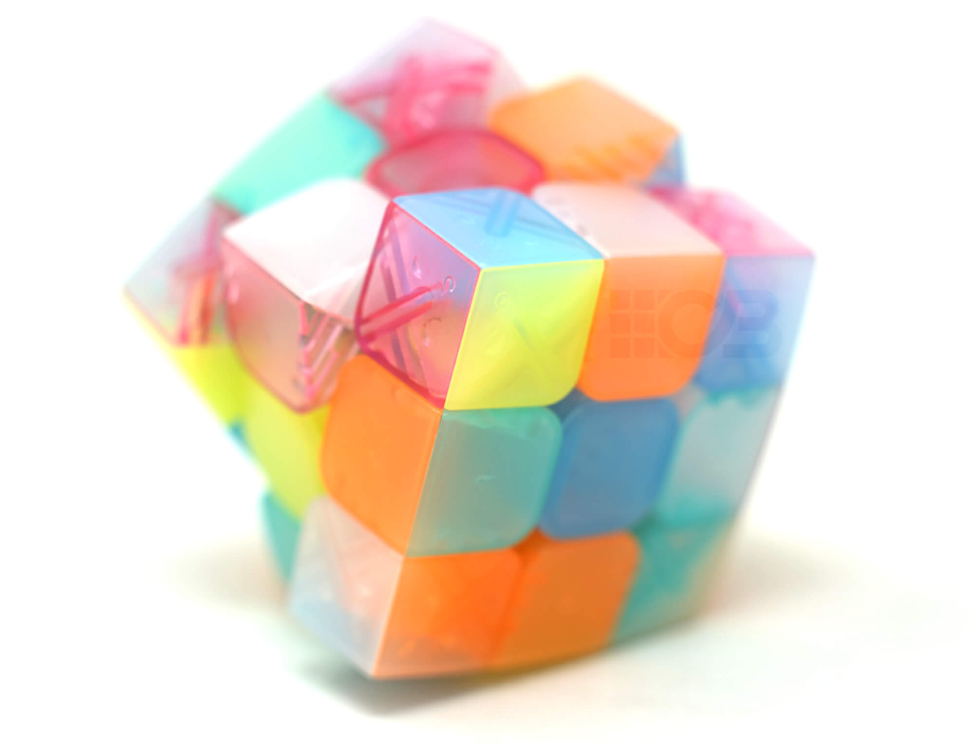 Cubo Mágico 3x3 Jelly Pillowed SengSo em ângulo lateral mostrando o perfil pillowed e as cores jelly