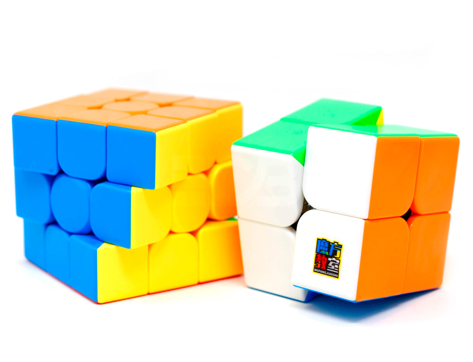 Cubo Mágico 3x3 Meilong MoYu stickerless com cores vivas em destaque
