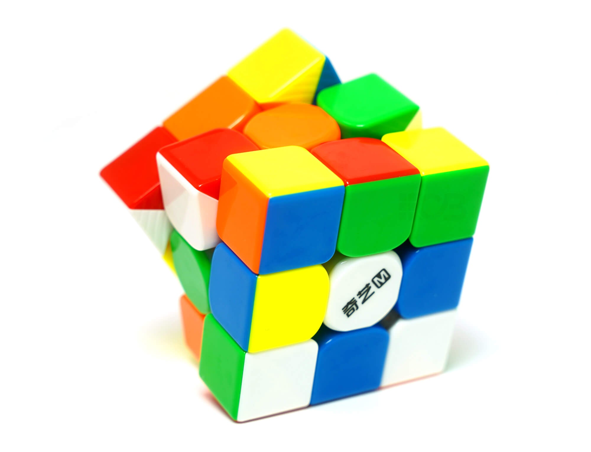 Cubo Mágico 3x3 QiYi Warrior Magnético UV Coated stickerless — vista frontal mostrando as seis faces coloridas