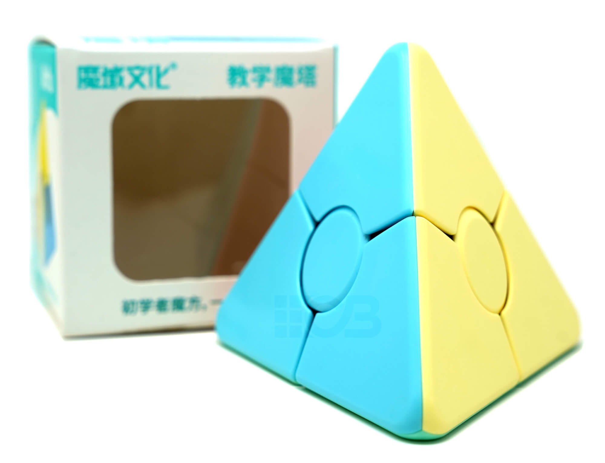 Pyraminx Bead Pastel MoYu em posição parcialmente girada
