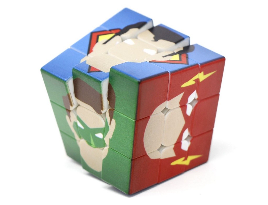Cubo Mágico DC Vinci Cube — visão completa do cubo montado com todas as seis faces personalizadas visíveis