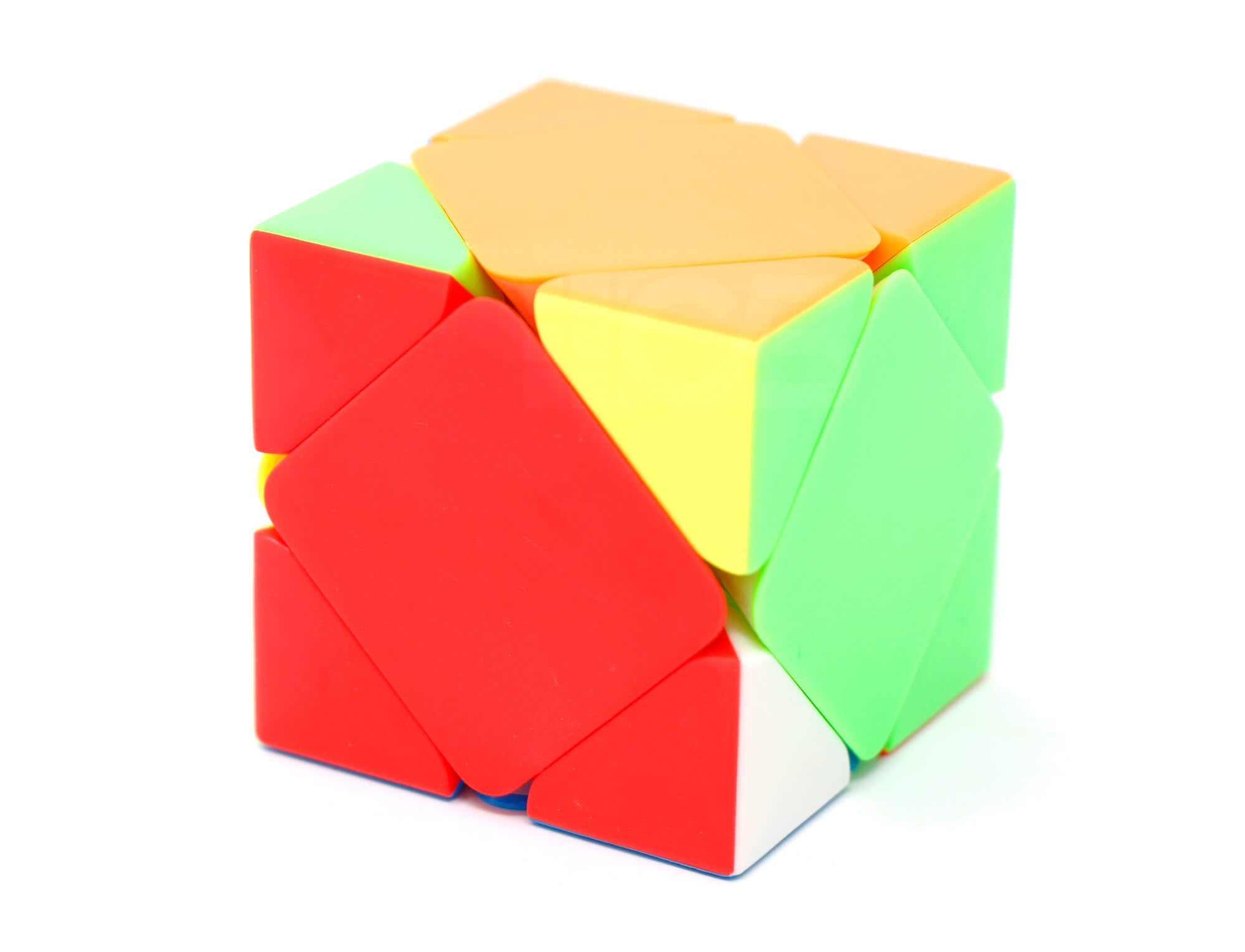 Skewb MoYu Meilong Stickerless — detalhe do mecanismo e acabamento stickerless