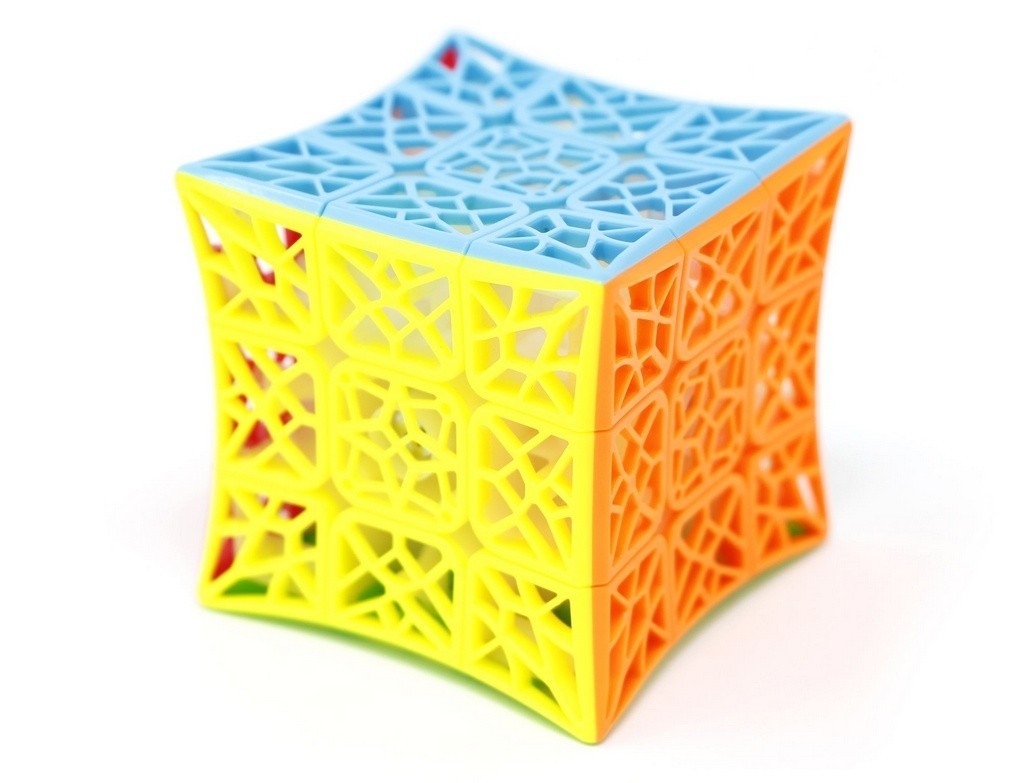 Cubo Mágico QiYi DNA Côncavo 3x3 stickerless em ângulo lateral mostrando o formato único das peças