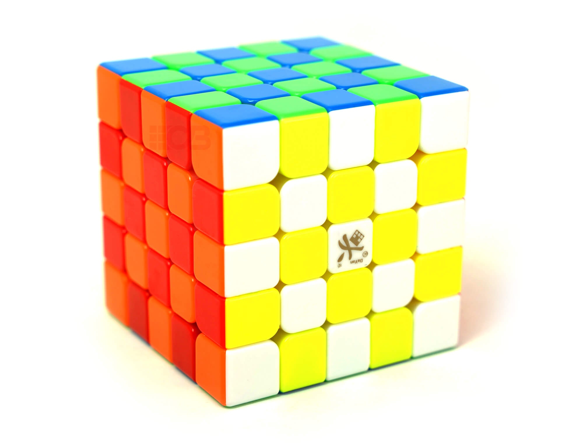 Cubo Mágico 5x5 Dayan Nezha 5M Magnético stickerless — vista frontal mostrando as seis faces coloridas