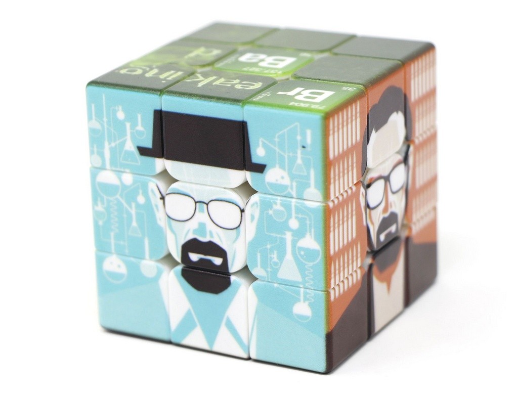 Cubo Mágico 3x3 Breaking Bad Vinci Cube parcialmente embaralhado sobre superfície escura