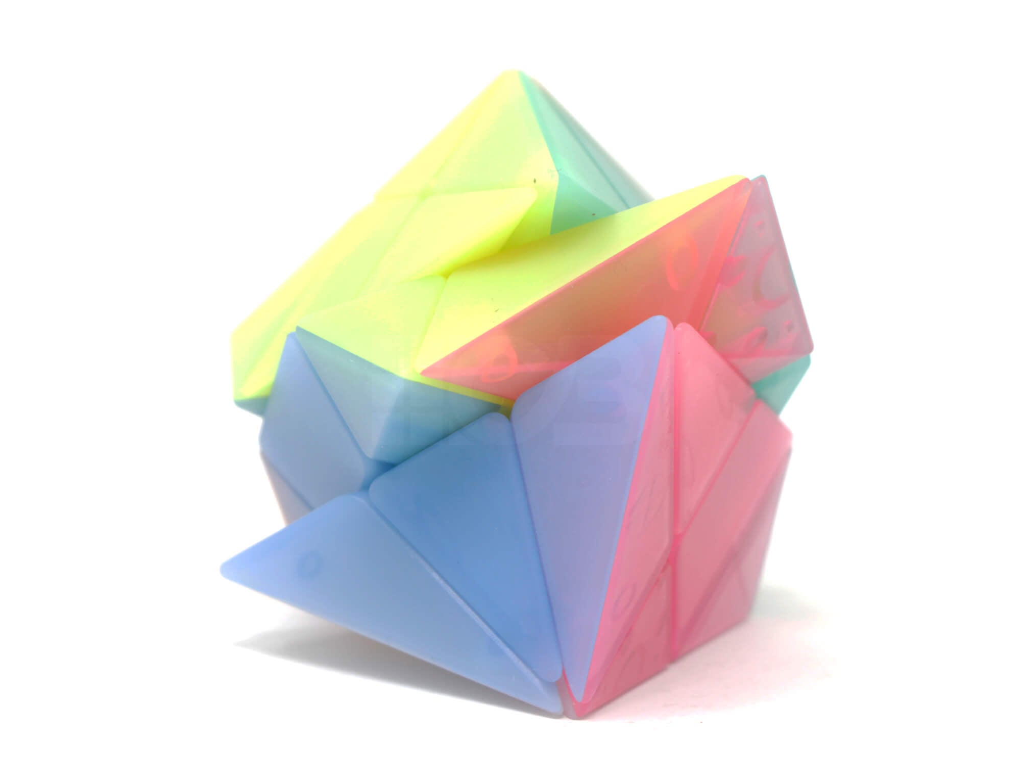 Cubo Mágico Axis Jelly QiYi embaralhado com as peças deslocadas e formatos assimétricos à mostra
