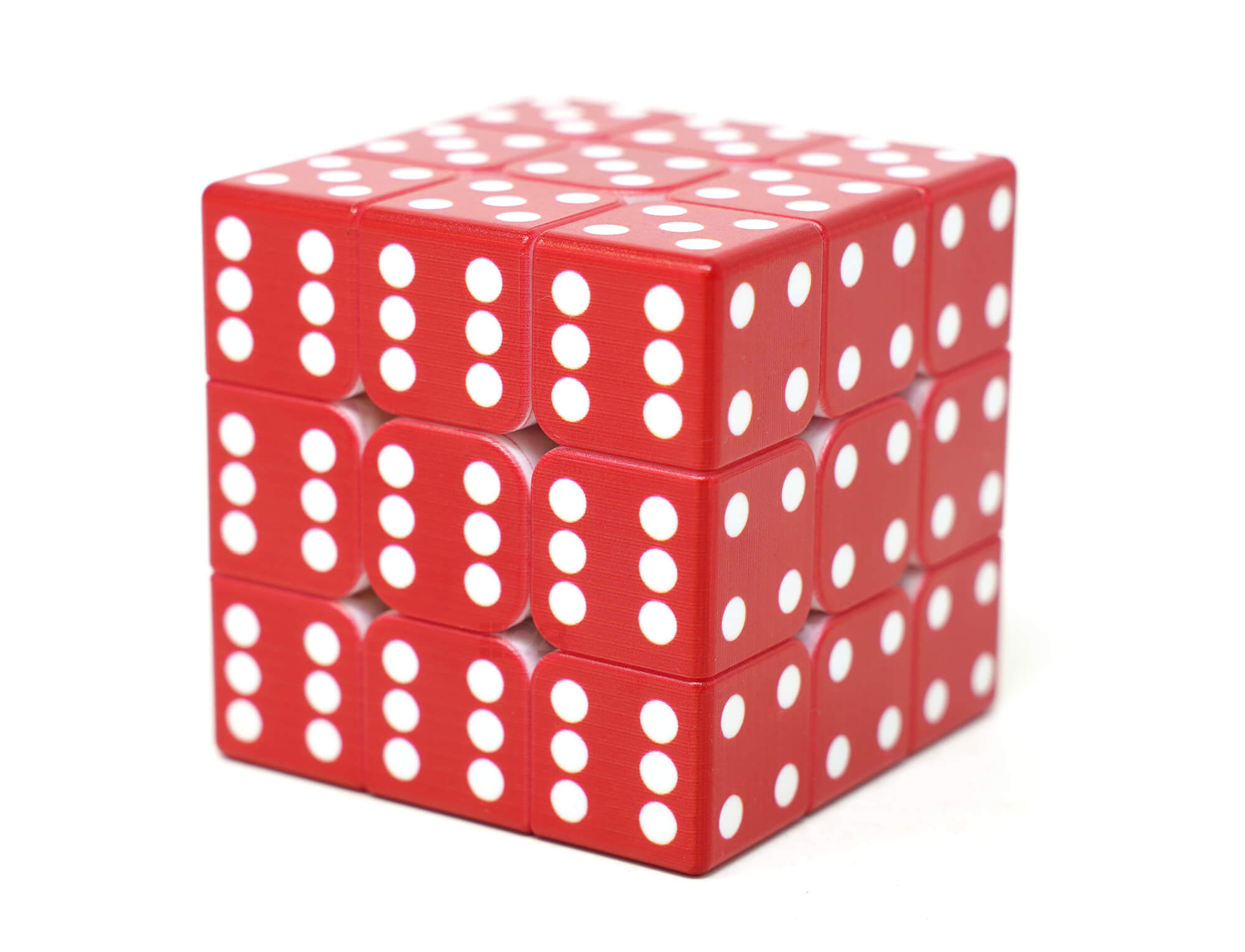 Cubo Mágico Dado parcialmente misturado evidenciando o padrão visual de dado