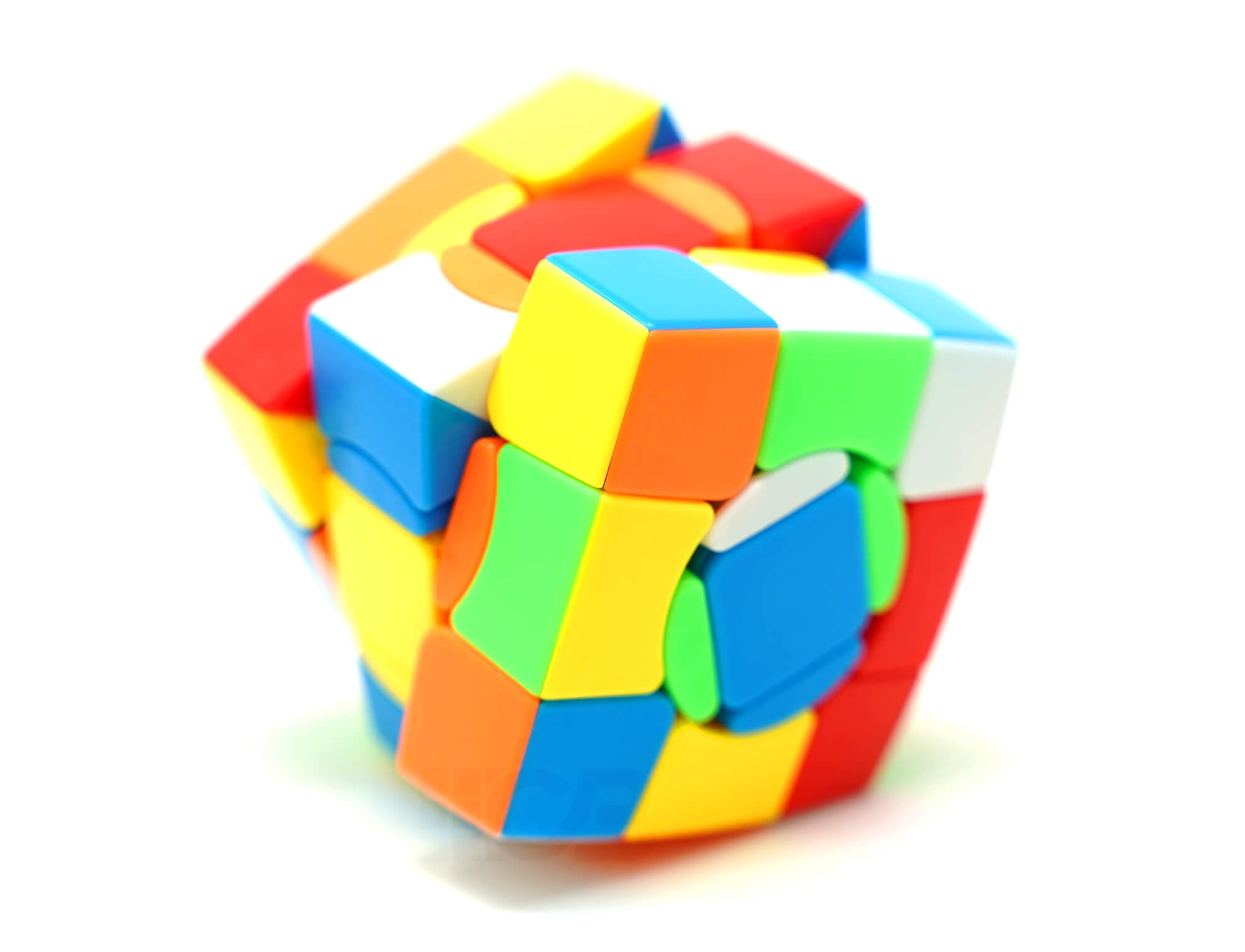 Cubo Mágico Crazy 3x3 SengSo sobre fundo neutro, mostrando as seis faces coloridas