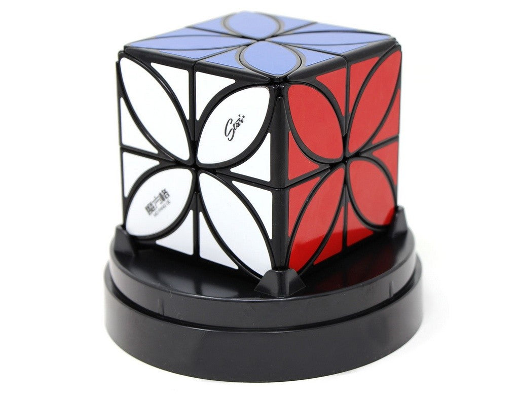 Detalhe das peças coloridas stickerless do Clover Cube Plus QiYi