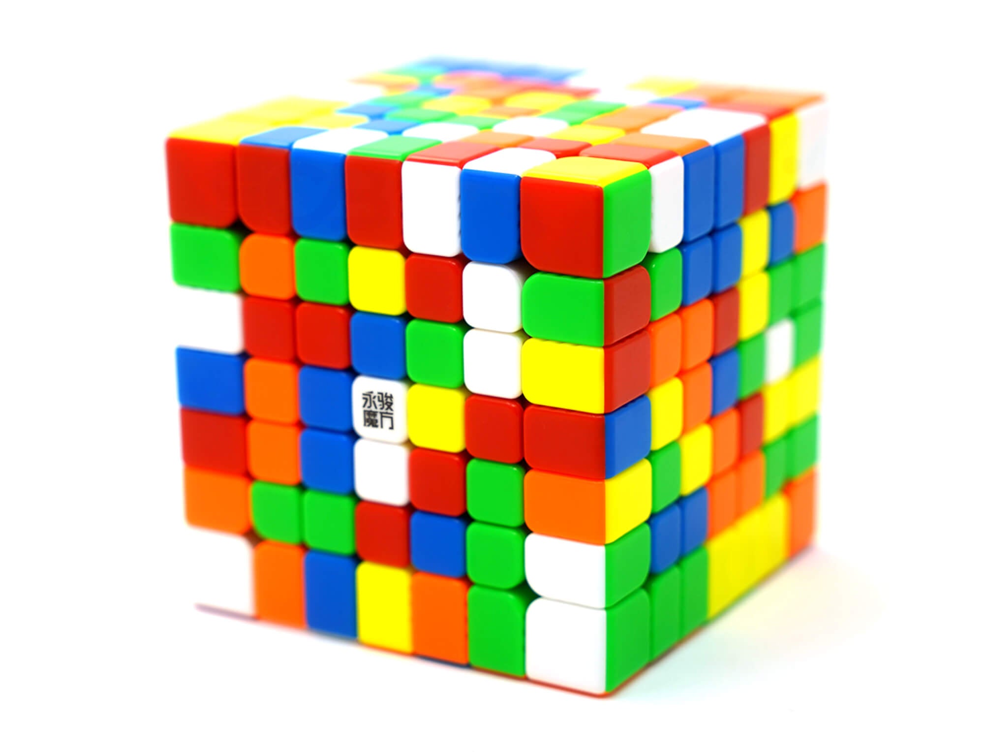 Detalhe das peças stickerless do YuFu V2 M — acabamento colorido sem adesivos