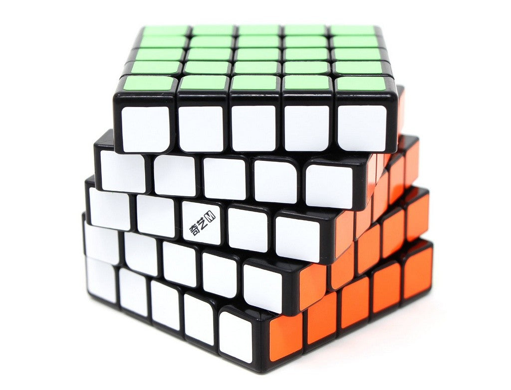 Detalhe das peças centrais do Cubo Mágico 5x5 QiYi MS stickerless