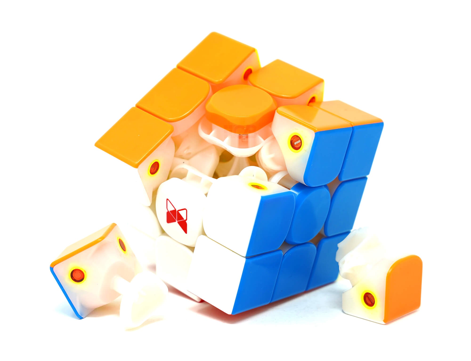 Cubo Mágico 3x3 X-Man Tornado V3 Magnético QiYi — vista frontal stickerless
