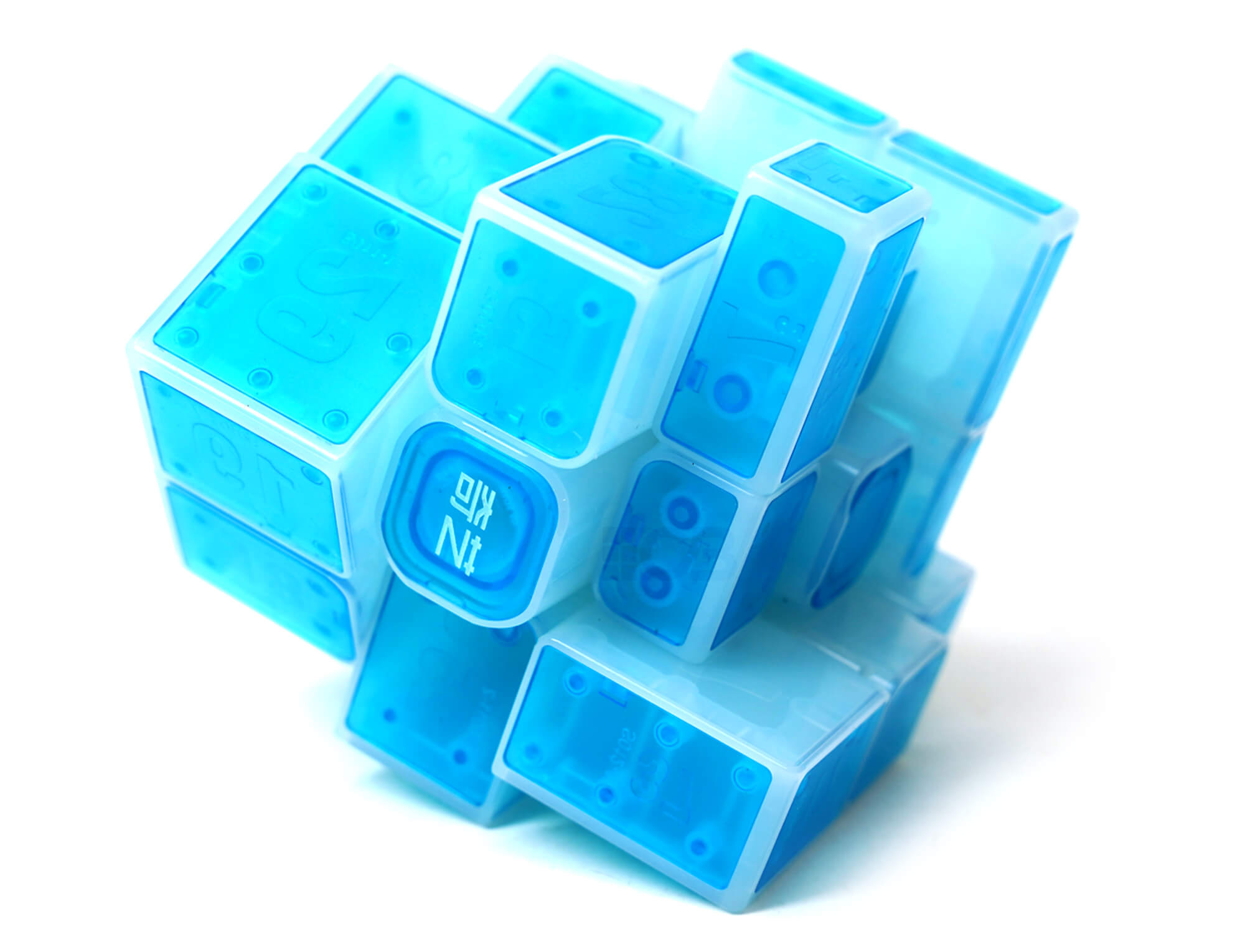 Mirror Blocks 3x3 QiYi Icy Amber azul — detalhe das peças espelhadas de alturas diferentes