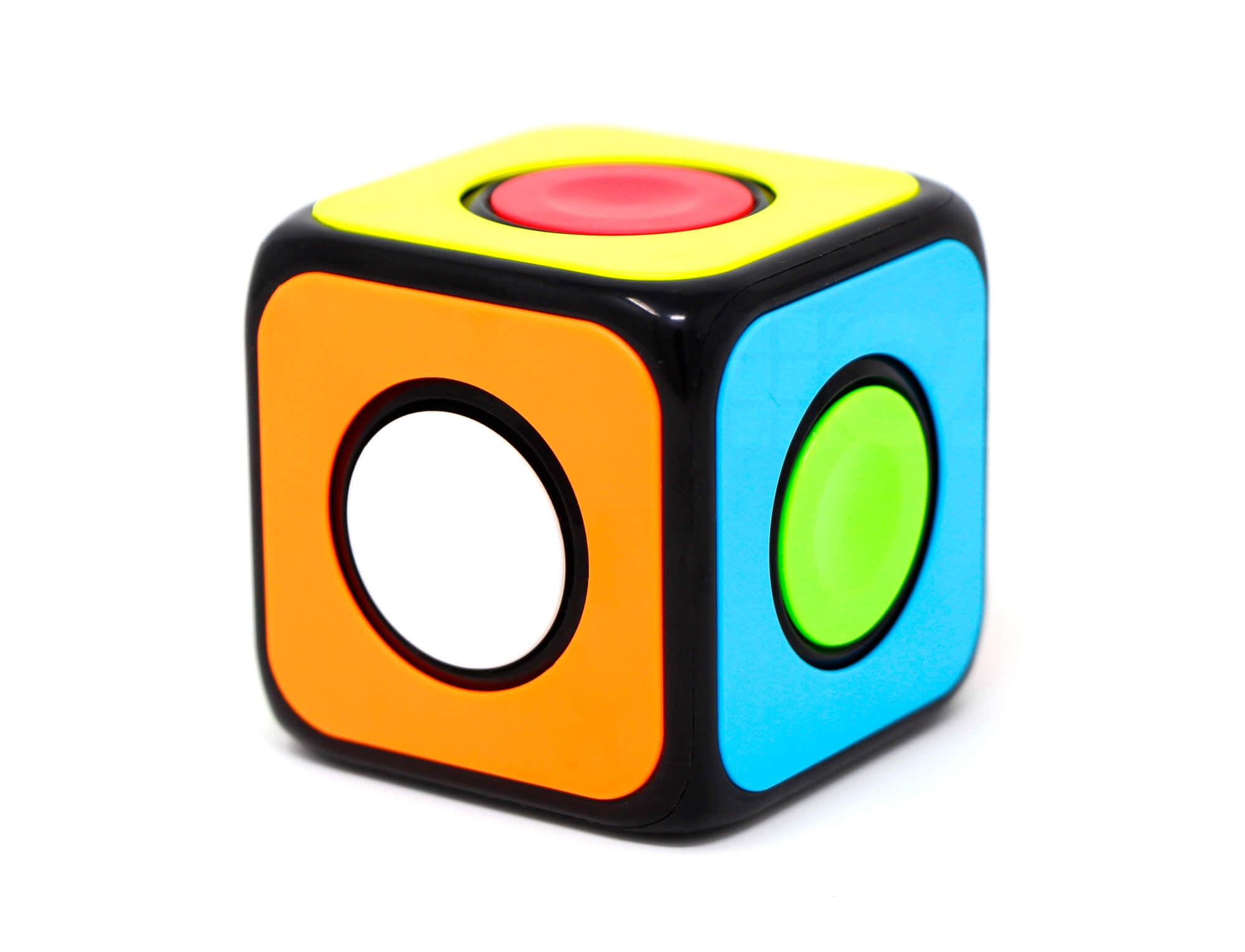 Cubo O2 Spinner QiYi sendo segurado pela mão, demonstrando o tamanho compacto do puzzle