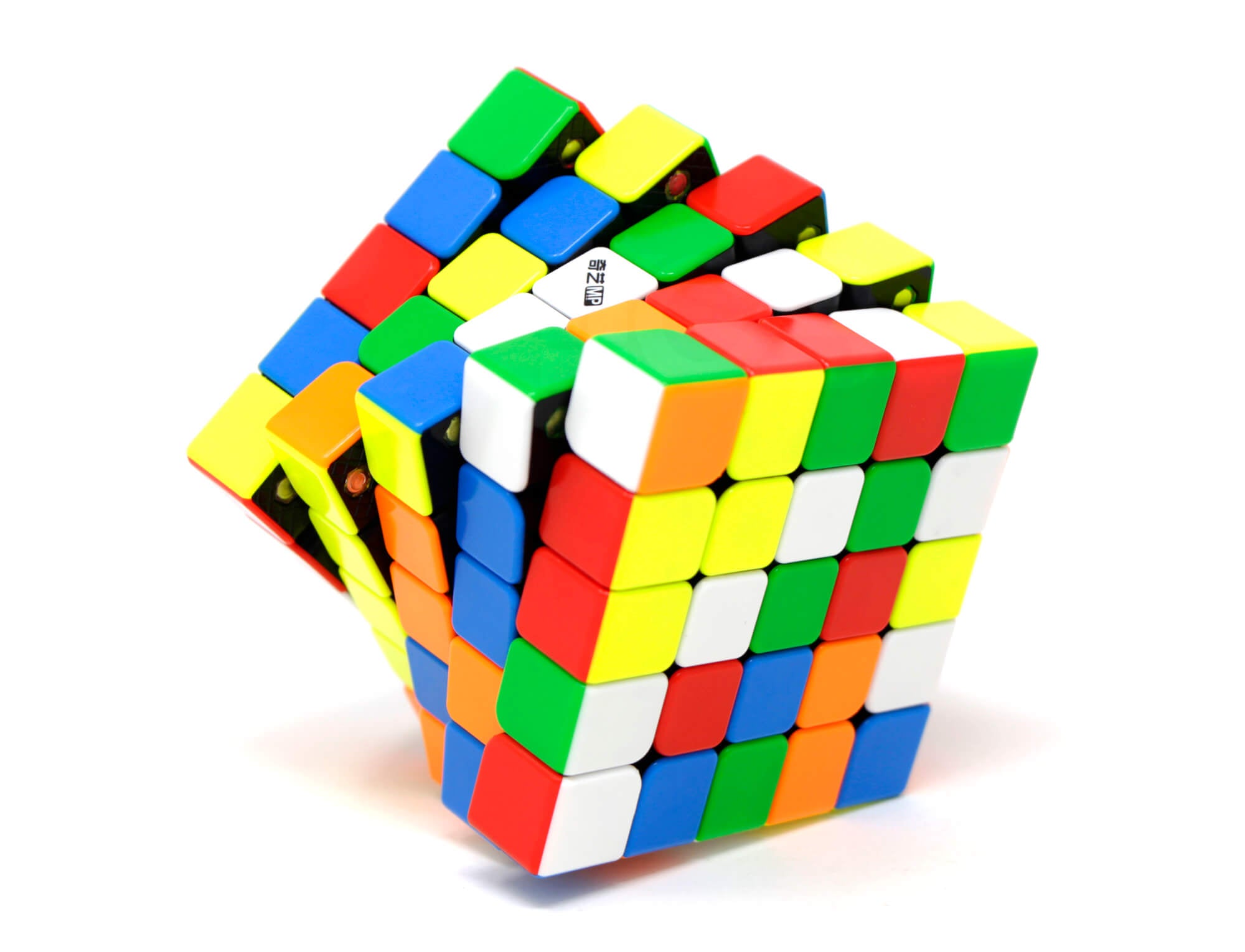 Cubo Mágico 5x5 QiYi MP Magnético Stickerless — vista frontal com as seis faces coloridas à mostra