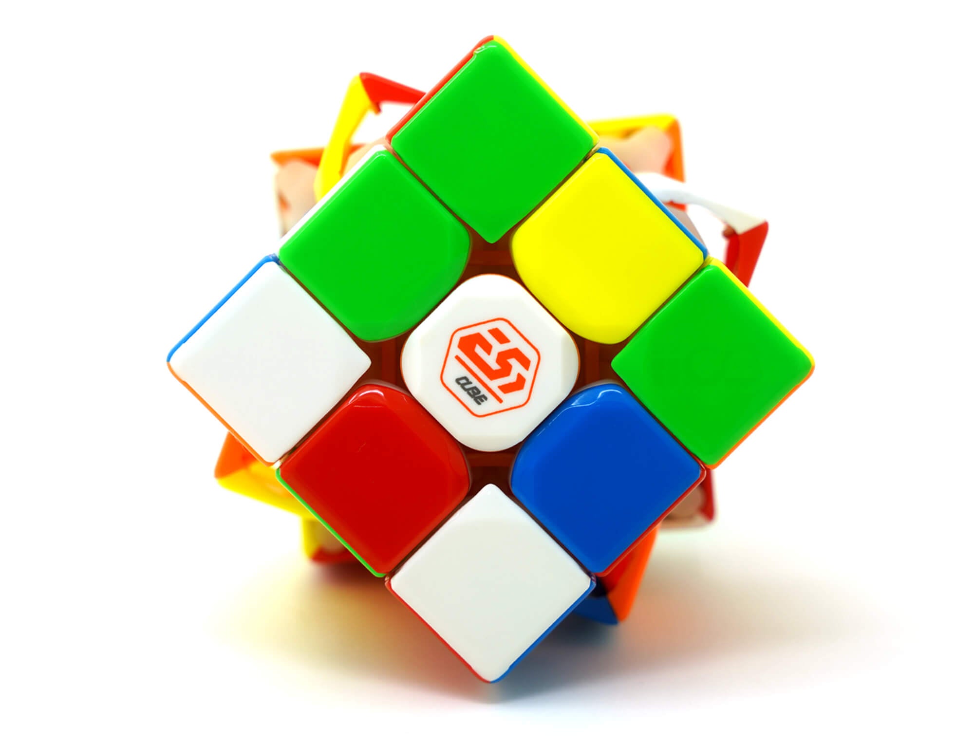 YJ MGC EST 3x3 stickerless — ângulo lateral mostrando as camadas