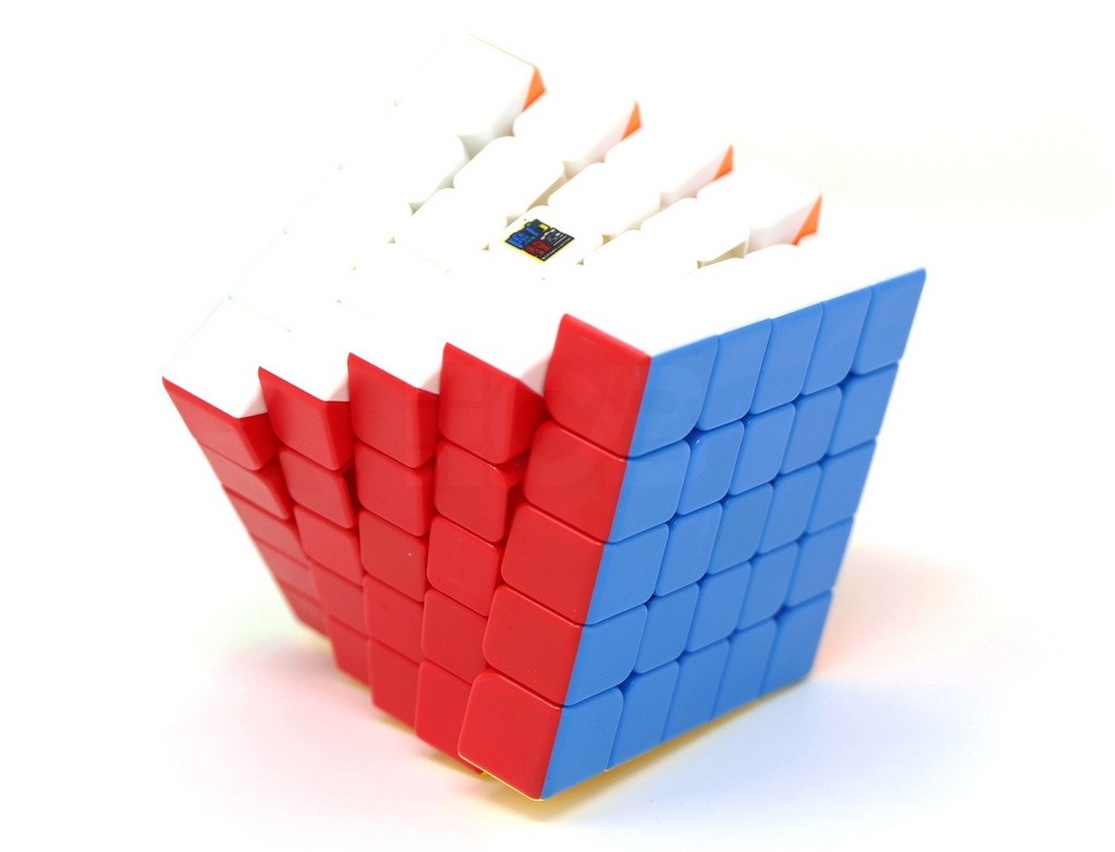 Cubo Mágico 5x5 MoYu Meilong stickerless — vista frontal mostrando as seis faces coloridas