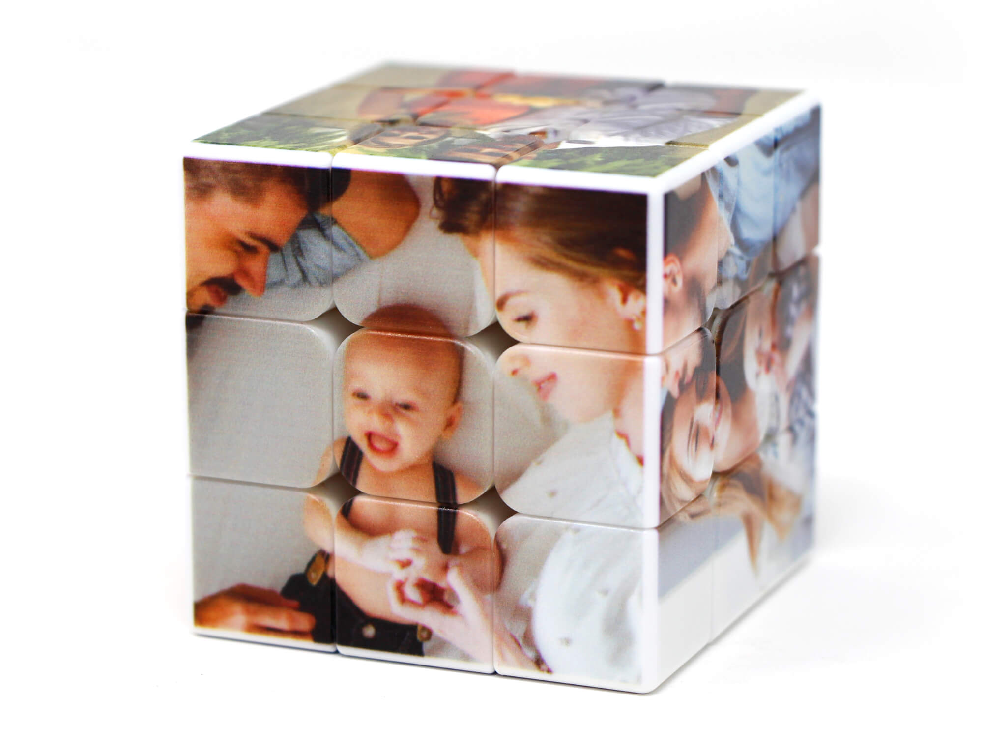 Detalhe da face do cubo personalizado com impressão de alta resolução via tecnologia UV