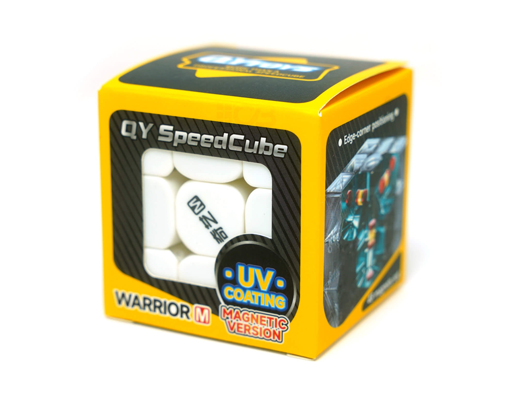 QiYi Warrior Magnético UV 3x3 em ângulo lateral destacando o acabamento stickerless e o plástico colorido