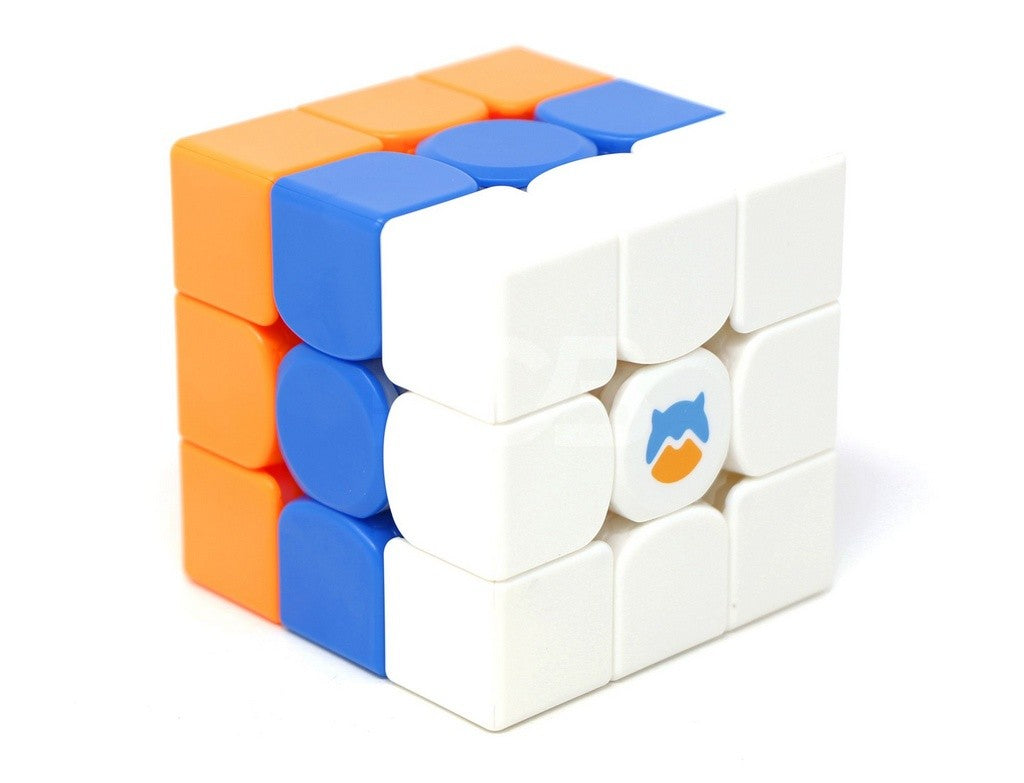 Cubo Mágico 3x3 Monster Go Kids stickerless — vista frontal mostrando as cores das peças