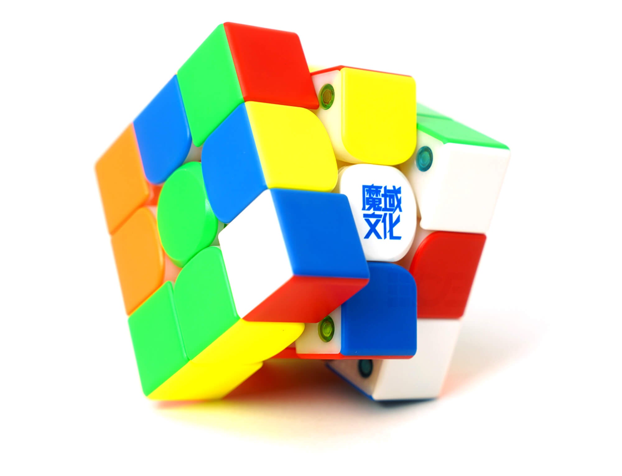WRM V11 MoYu 3x3 Magnético — detalhe lateral mostrando as peças coloridas