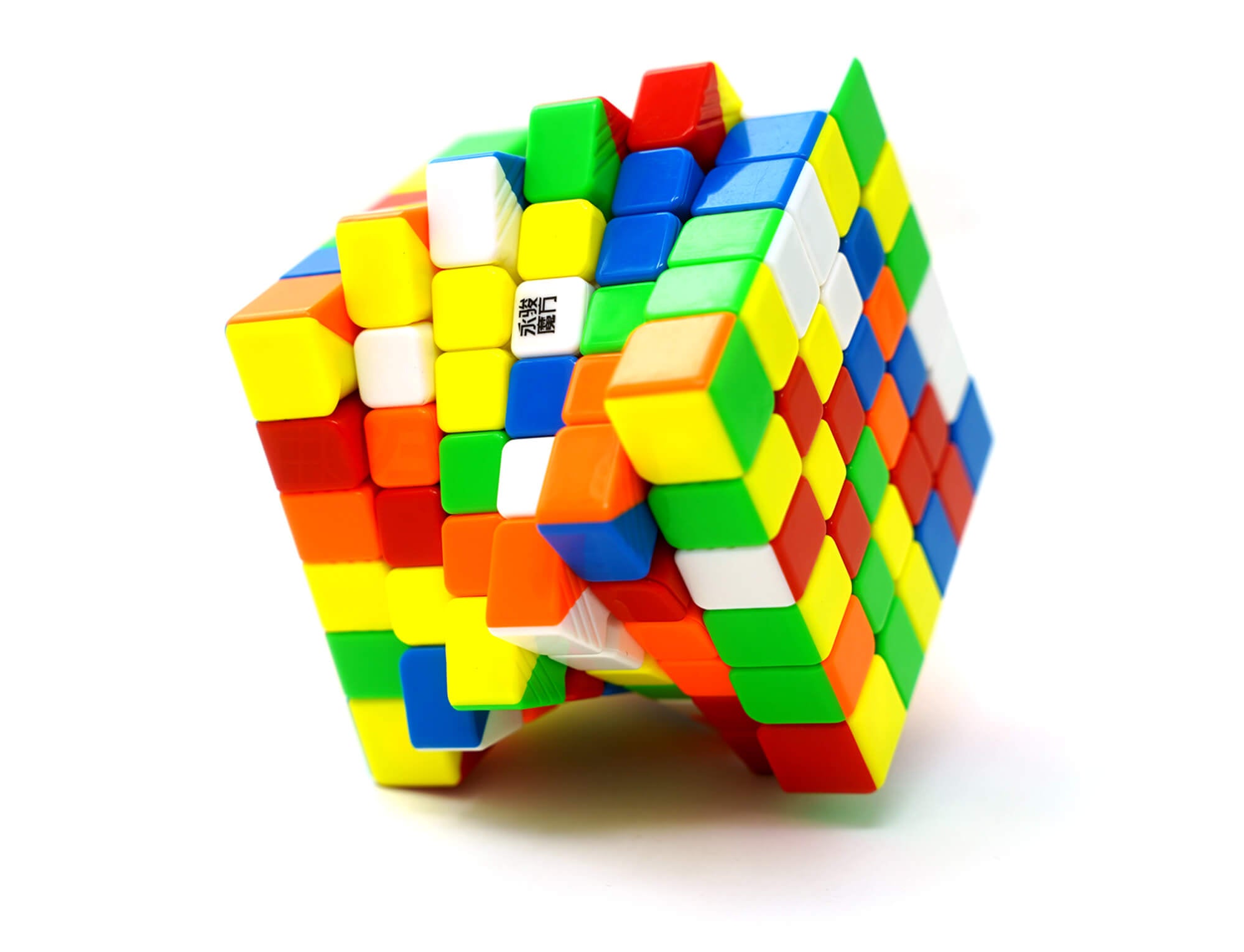 Yushi V2M 6x6 YJ — ângulo lateral mostrando as camadas do cubo