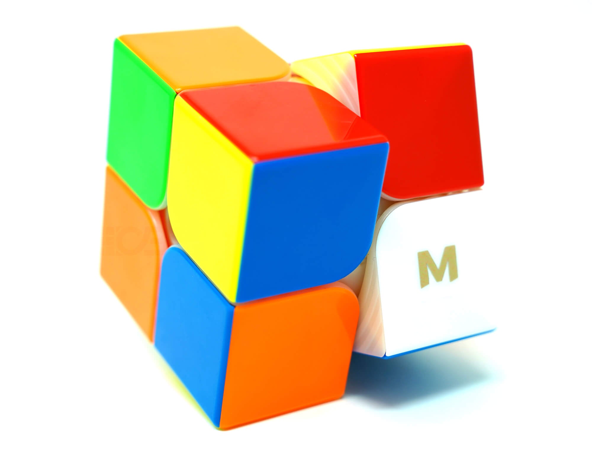 Cubo Mágico 2x2 YJ MGC Elite 2 Magnético stickerless — vista frontal