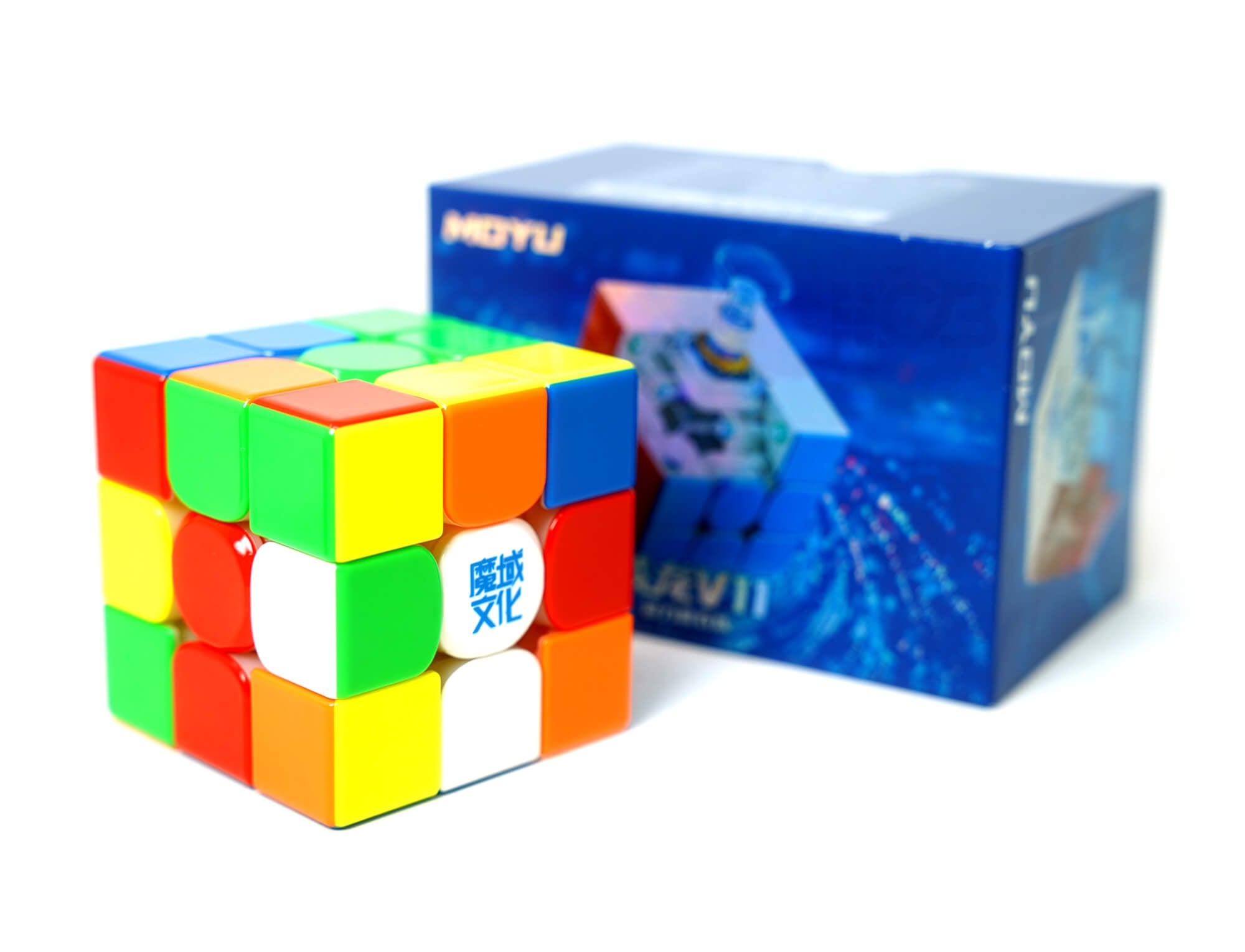 Cubo Mágico MoYu WRM V11 Magnético stickerless — vista frontal mostrando as faces coloridas