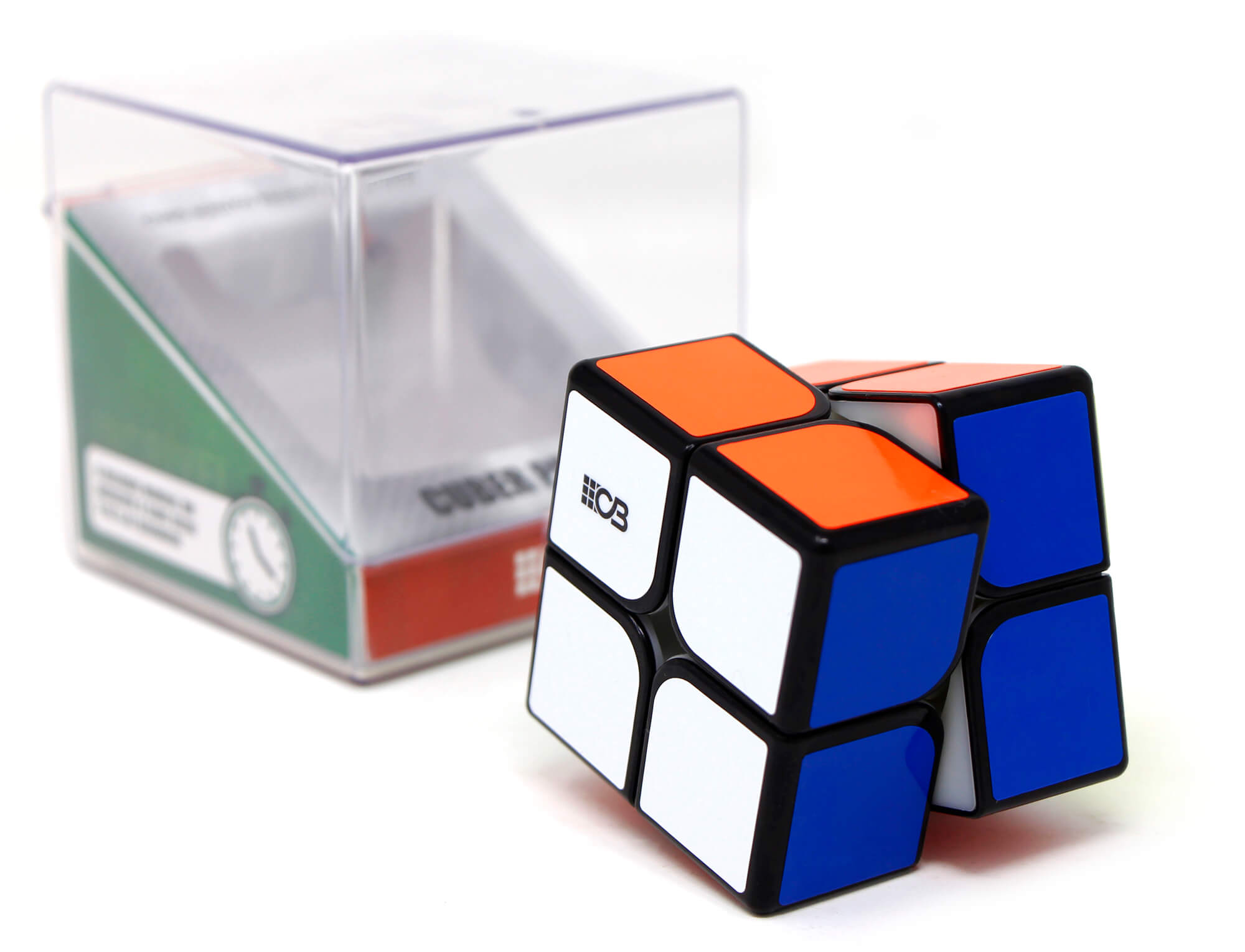 Cubo Mágico 2x2 Cuber Pro em ângulo de três quartos evidenciando as peças coloridas
