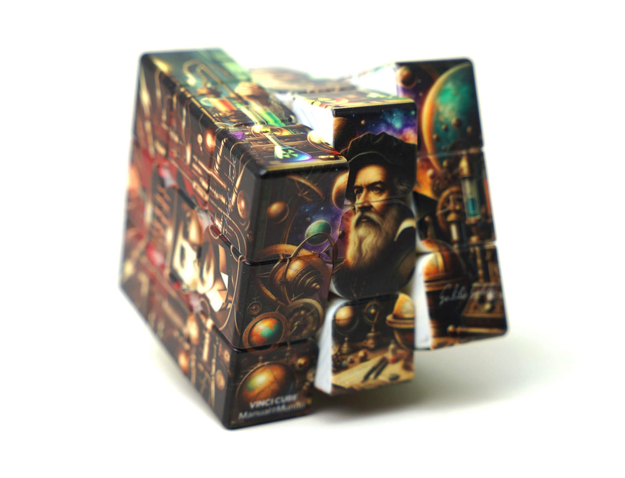 Cubo Mágico 3x3 Ciência Retrô sobre superfície plana — visão geral das seis faces