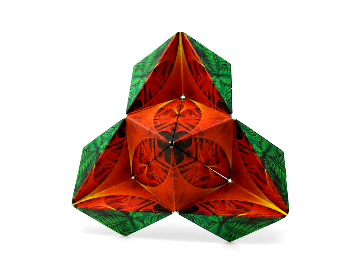 Shape Shifting Fire QiYi em outra configuração dobrada
