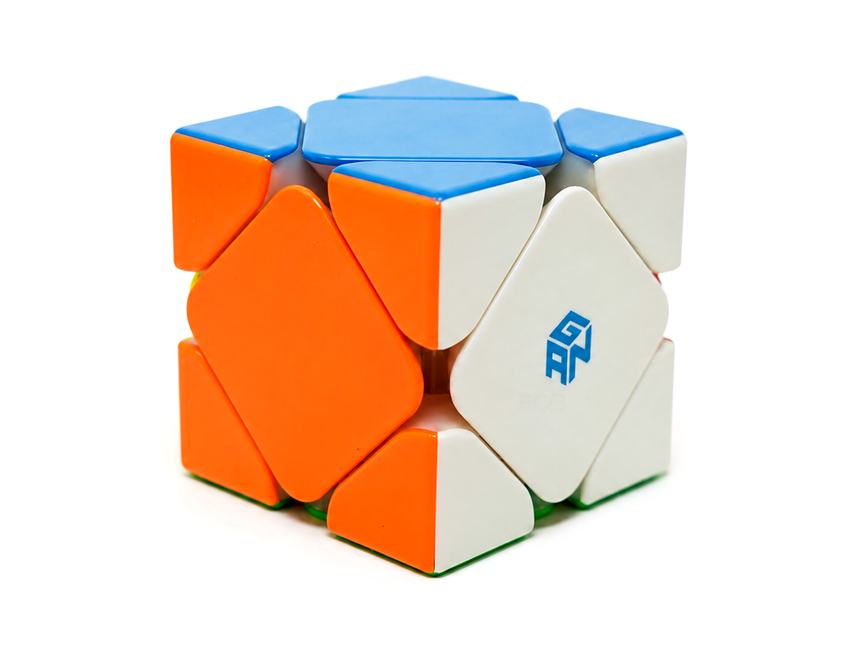 Skewb Enhanced UV GAN — detalhe do acabamento brilhante