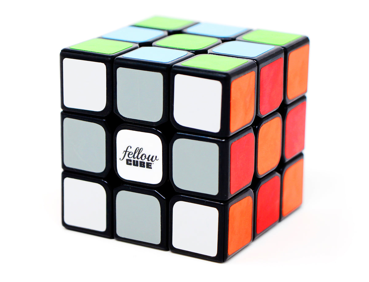Fellow Cube 70S 3x3 adesivado com camadas alinhadas e cores inspiradas nos anos 70
