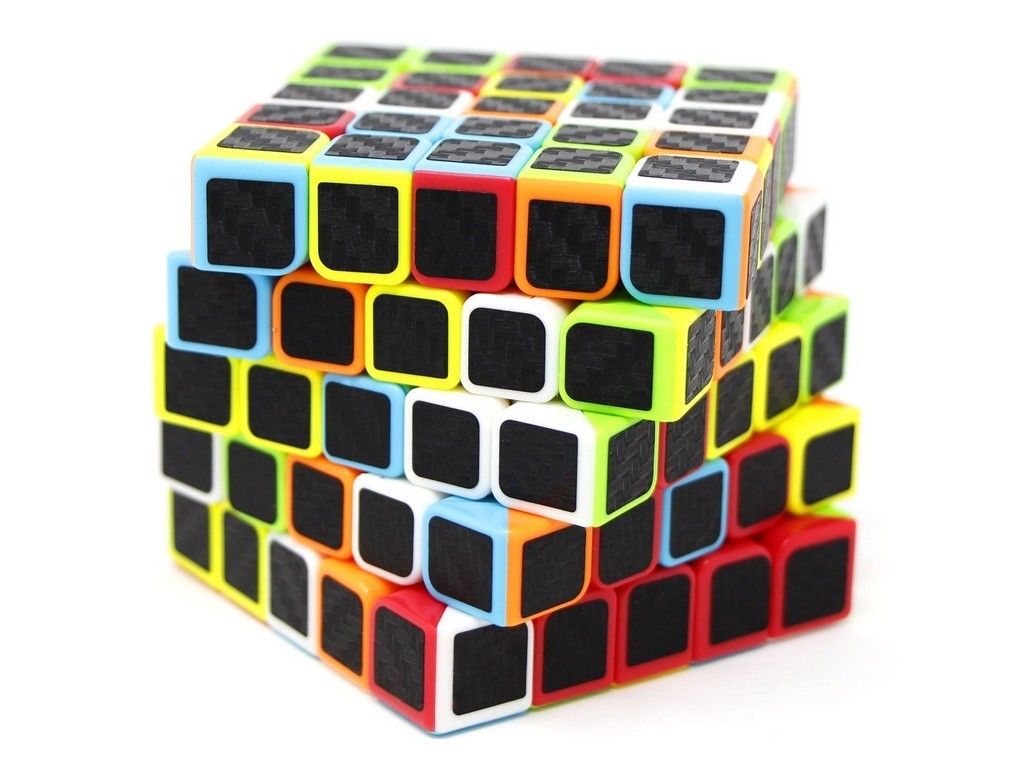 Cubo Mágico 5x5 QiYi Qizheng Carbon Stickerless — vista frontal com os seis lados visíveis