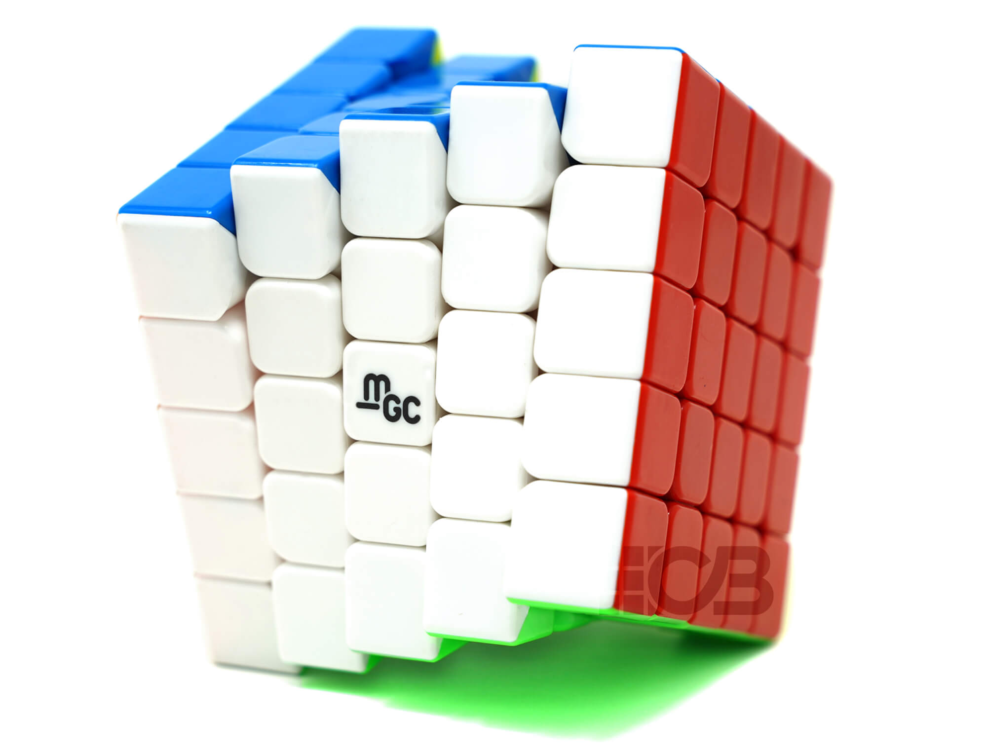 Cubo Mágico 5x5 YJ MGC Magnético stickerless — vista frontal com as seis faces coloridas