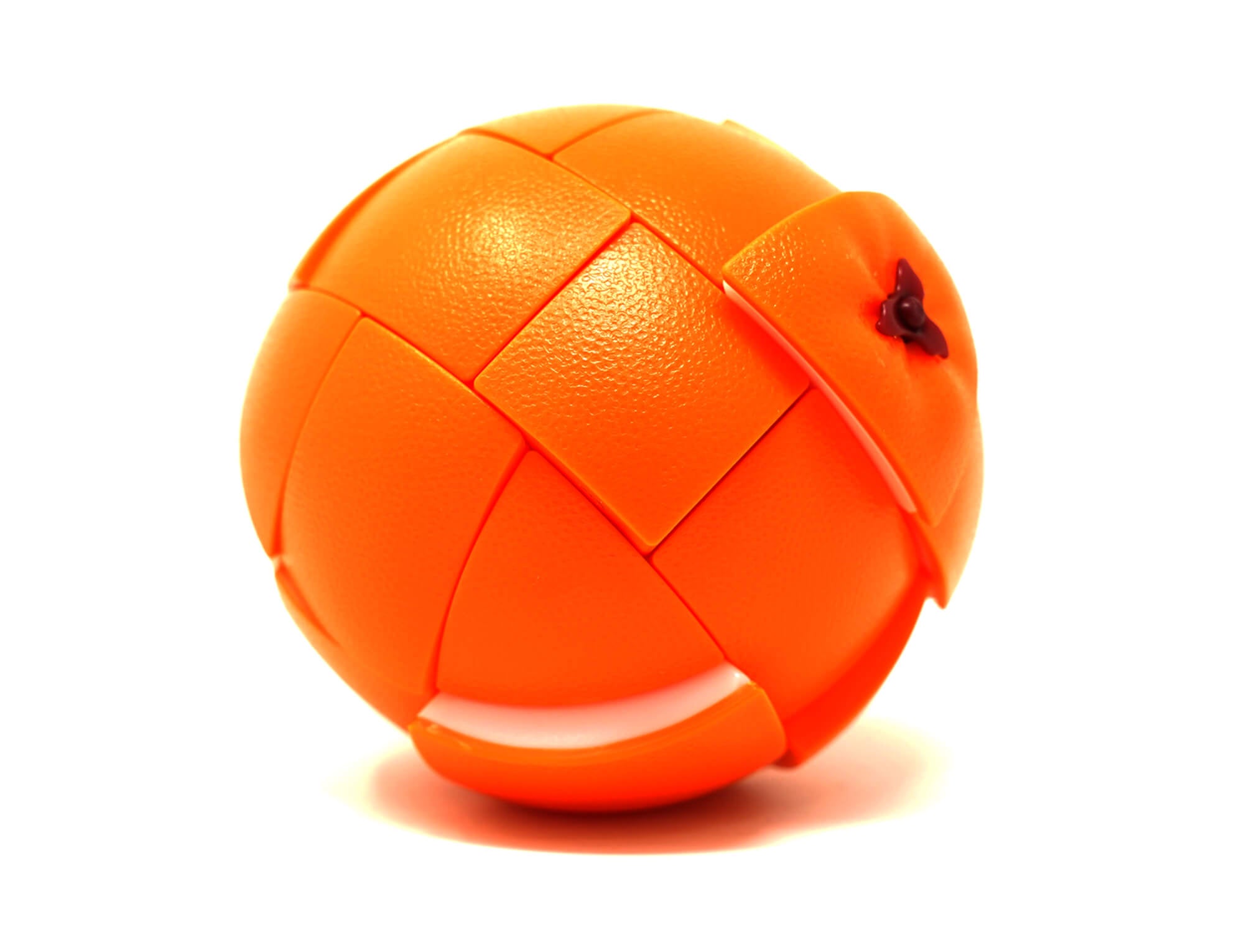Cubo mágico Laranja Fanxin misturado, evidenciando o formato irregular do shape mod