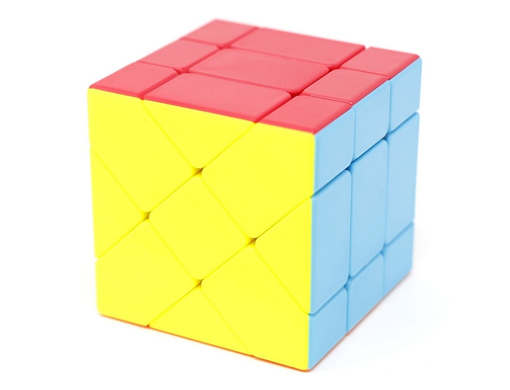 Fisher Cube 3x3 QiYi colorido translúcido âmbar — vista frontal embaralhado
