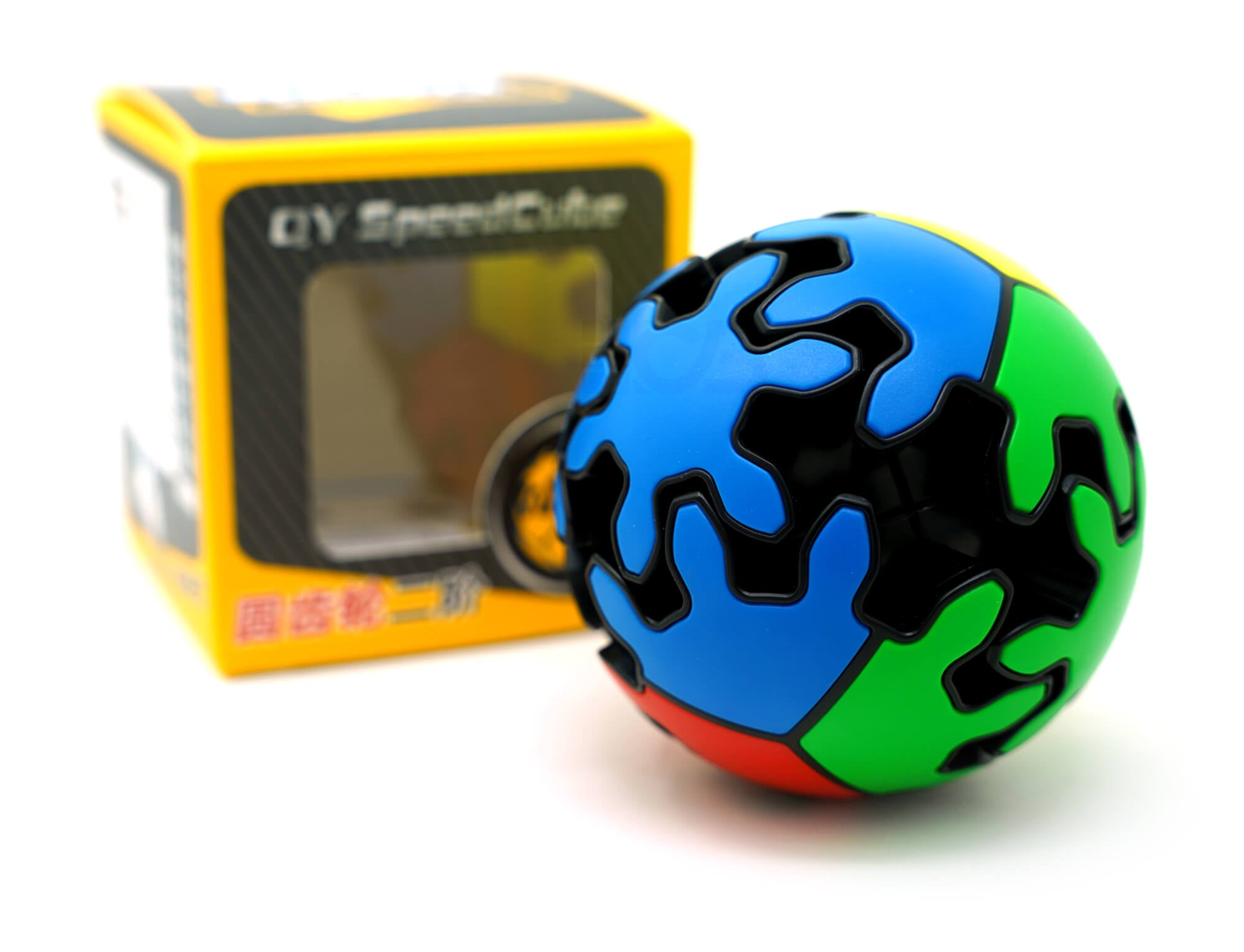 Gear Shift Ball QiYi — produto completo sobre fundo neutro, mostrando as cores das peças